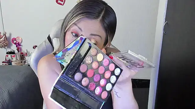 Andreina Suann online show from 01-06-26, 12:31