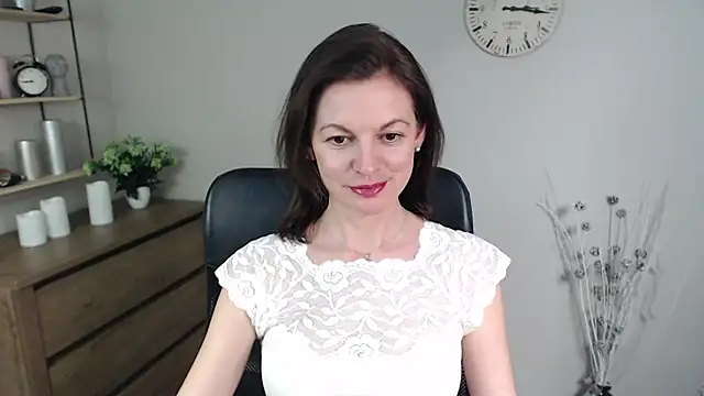 Snapshot of VivianWILD chatting on 01-15-25, 02:02 VivianWILD online show from 01-15-25, 02:02