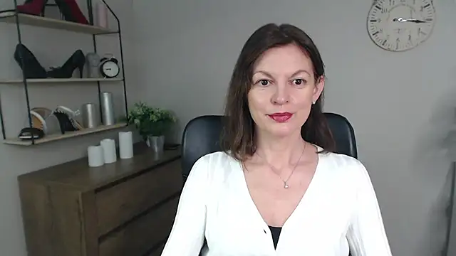 Snapshot of VivianWILD chatting on 02-28-25, 07:48 VivianWILD online show from 02-28-25, 07:48