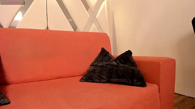 saracorraless online show from 12-06-24, 10:30