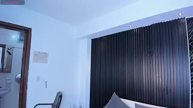 saracorraless online show from 09-13-25, 10:59