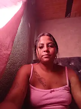 Snapshot of Giselabrunette25 chatting on 06-11-26, 12:36 Giselabrunette25 online show from 06-11-26, 12:36