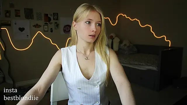 bestblonde online show from 03-03-25, 05:50