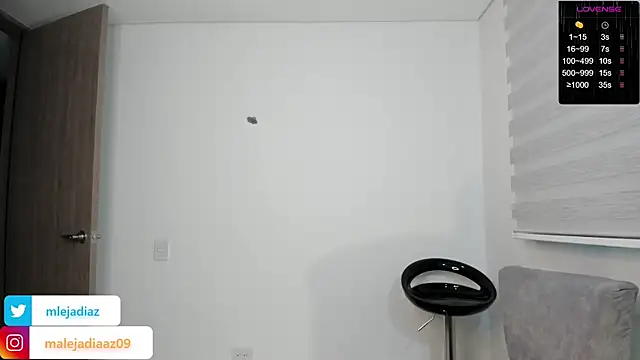 Snapshot of MalejaDiaz_ chatting on 12-03-24, 03:33 MalejaDiaz online show from 12-03-24, 03:33