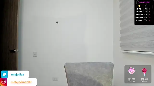 Snapshot of MalejaDiaz_ chatting on 12-18-24, 06:46 MalejaDiaz online show from 12-18-24, 06:46