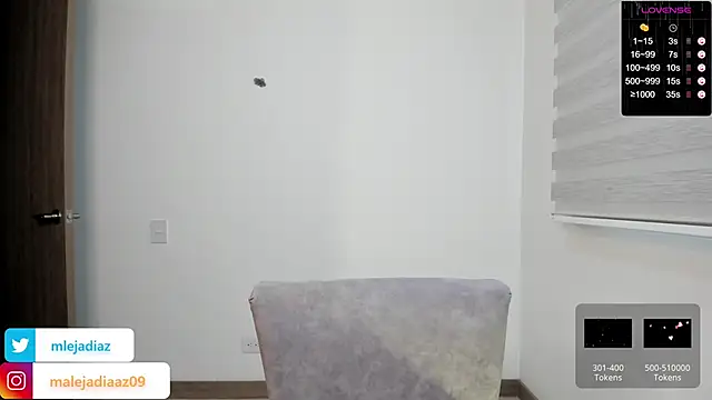 Snapshot of MalejaDiaz_ chatting on 12-20-24, 04:57 MalejaDiaz online show from 12-20-24, 04:57
