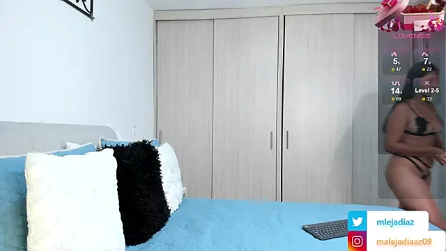 Snapshot of MalejaDiaz_ chatting on 02-13-25, 05:01 MalejaDiaz online show from 02-13-25, 05:01