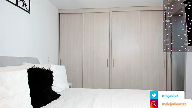 Snapshot of MalejaDiaz_ chatting on 03-20-25, 09:56 MalejaDiaz online show from 03-20-25, 09:56