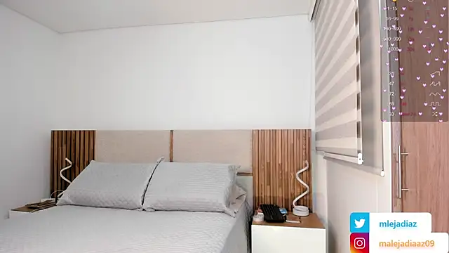 Snapshot of MalejaDiaz_ chatting on 09-29-25, 09:52 MalejaDiaz online show from 09-29-25, 09:52