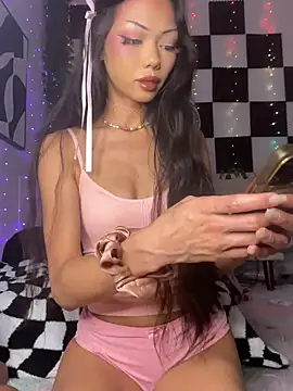 yummyrina online show from 04-30-26, 11:31