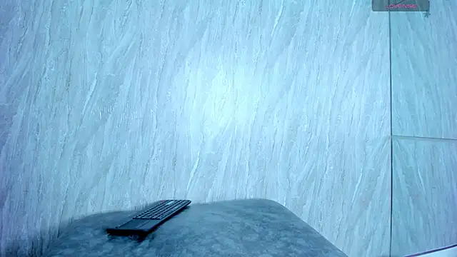 Hilary-banks online show from 12-19-24, 09:07