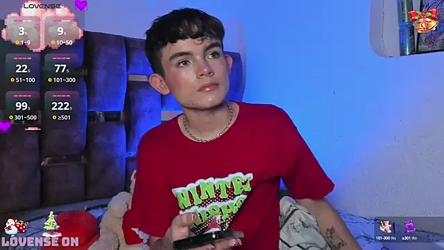 Snapshot of Angelo_018 chatting on 12-15-24, 10:18 Angelo 018 online show from 12-15-24, 10:18