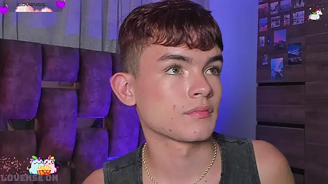 Snapshot of Angelo_018 chatting on 03-07-25, 11:29 Angelo 018 online show from 03-07-25, 11:29