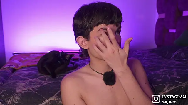 Snapshot of Angelo_018 chatting on 11-27-25, 06:37 Angelo 018 online show from 11-27-25, 06:37