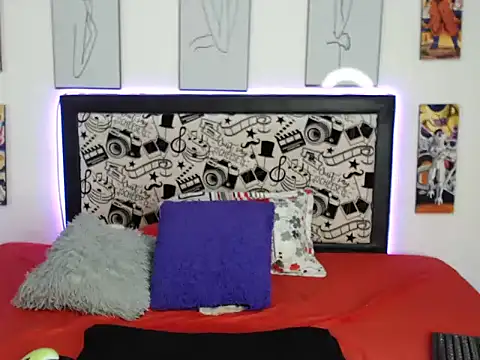 Snapshot of Rihana14 chatting on 09-23-25, 08:34 Rihana14 online show from 09-23-25, 08:34