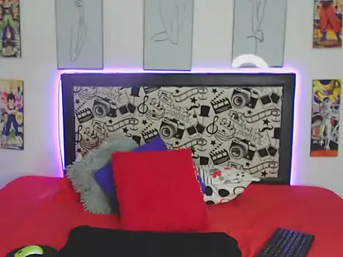 Snapshot of Rihana14 chatting on 09-26-25, 10:47 Rihana14 online show from 09-26-25, 10:47