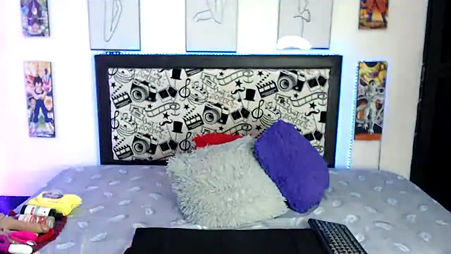 Snapshot of Rihana14 chatting on 11-12-25, 07:24 Rihana14 online show from 11-12-25, 07:24