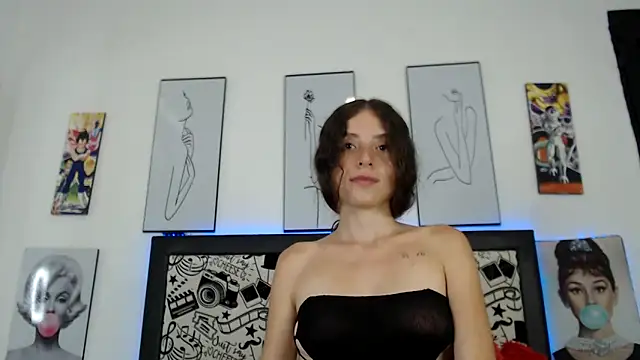 Snapshot of Rihana14 chatting on 05-16-26, 07:56 Rihana14 online show from 05-16-26, 07:56