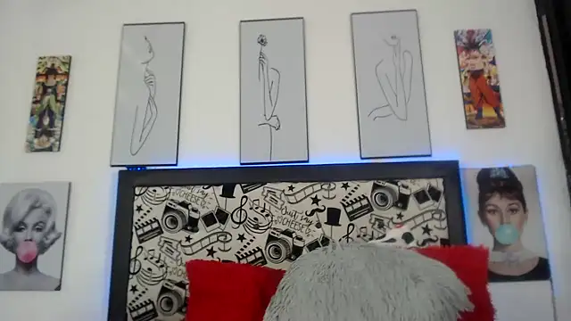 Snapshot of Rihana14 chatting on 06-05-26, 08:03 Rihana14 online show from 06-05-26, 08:03