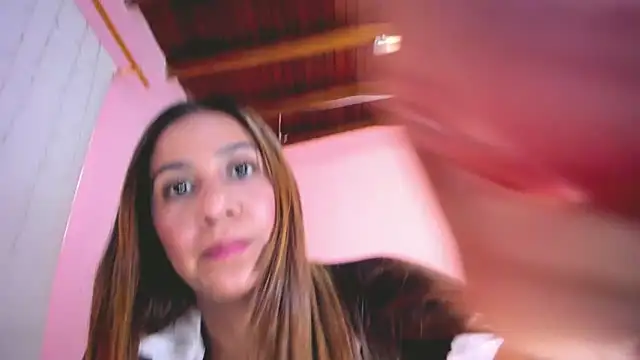 Snapshot of Alana_Suares1 chatting on 01-20-25, 07:57 Alana Suares1 online show from 01-20-25, 07:57