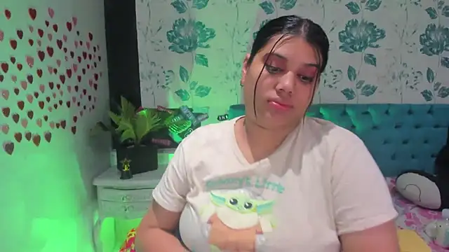 Snapshot of LindaBreeS chatting on 01-30-25, 07:37 LindaBreeS online show from 01-30-25, 07:37