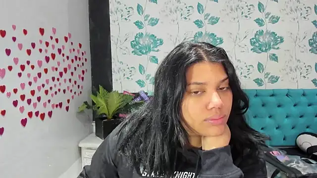 Snapshot of LindaBreeS chatting on 02-01-25, 01:51 LindaBreeS online show from 02-01-25, 01:51