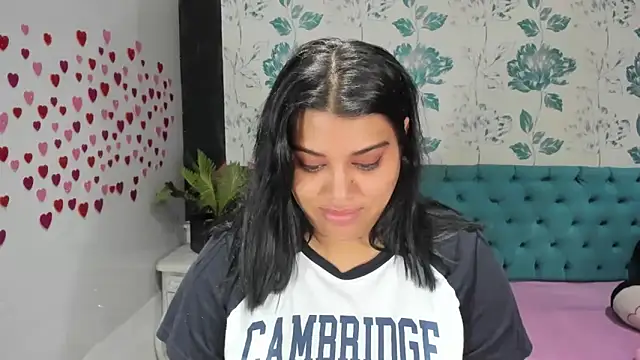 Snapshot of LindaBreeS chatting on 02-03-25, 07:52 LindaBreeS online show from 02-03-25, 07:52