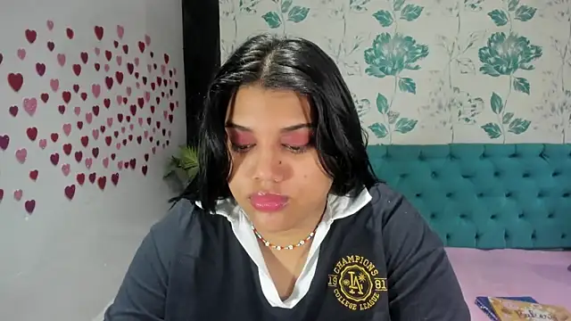 Snapshot of LindaBreeS chatting on 02-07-25, 07:59 LindaBreeS online show from 02-07-25, 07:59