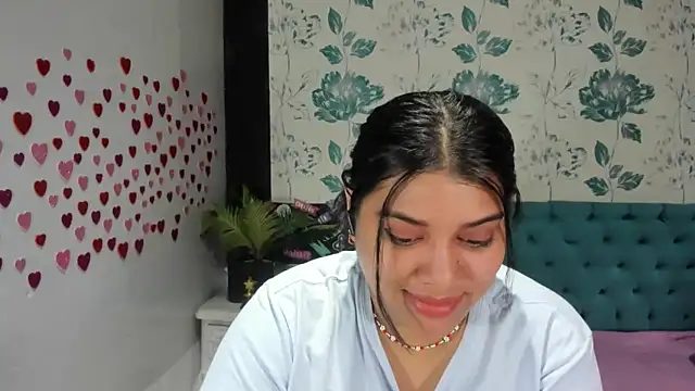 Snapshot of LindaBreeS chatting on 02-09-25, 04:18 LindaBreeS online show from 02-09-25, 04:18