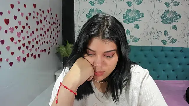 Snapshot of LindaBreeS chatting on 02-10-25, 05:19 LindaBreeS online show from 02-10-25, 05:19