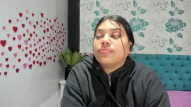 Snapshot of LindaBreeS chatting on 02-14-25, 07:54 LindaBreeS online show from 02-14-25, 07:54