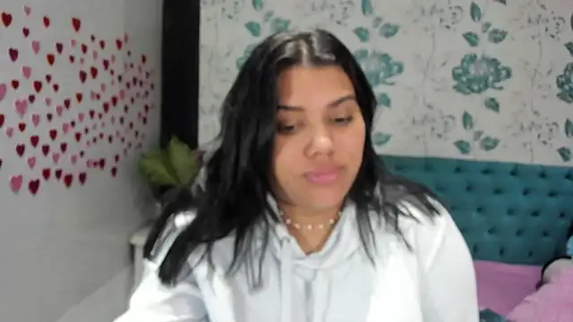 Snapshot of LindaBreeS chatting on 02-17-25, 04:59 LindaBreeS online show from 02-17-25, 04:59