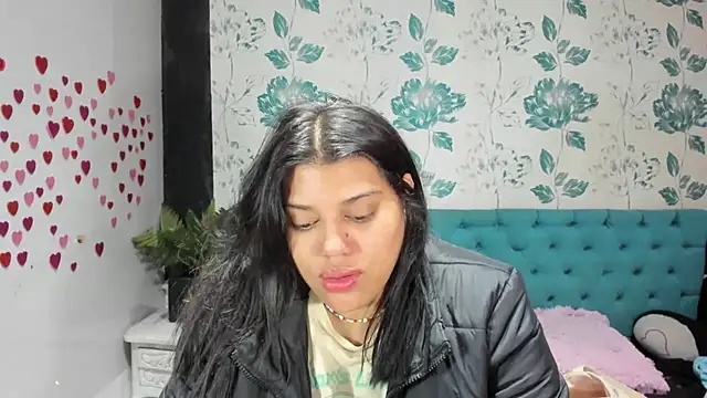 Snapshot of LindaBreeS chatting on 03-13-25, 06:23 LindaBreeS online show from 03-13-25, 06:23