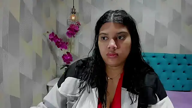 Snapshot of LindaBreeS chatting on 10-16-25, 03:35 LindaBreeS online show from 10-16-25, 03:35