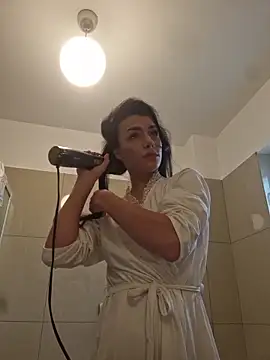 JolieLizz online show from 10-12-25, 02:16