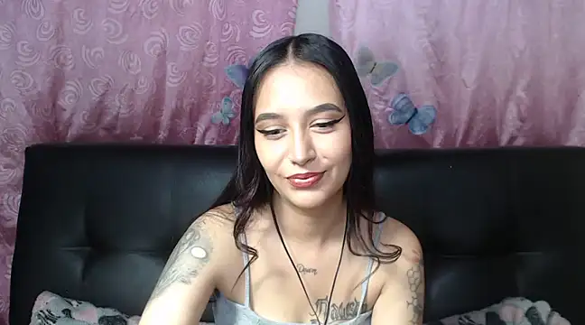 Annerainhoot online show from 12-19-24, 02:56