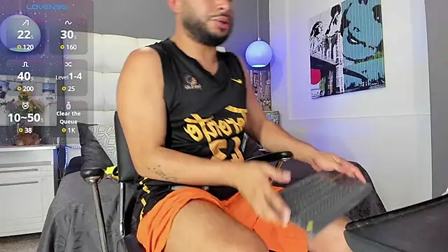 Snapshot of THIAGOXBIG chatting on 01-10-25, 12:38 THIAGOXBIG online show from 01-10-25, 12:38