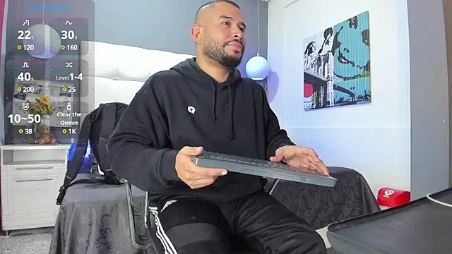 Snapshot of THIAGOXBIG chatting on 02-24-25, 09:41 THIAGOXBIG online show from 02-24-25, 09:41