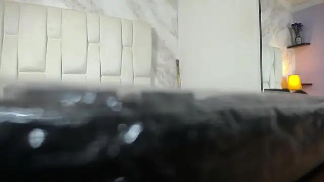 Snapshot of Naughty_Kittenm chatting on 02-14-25, 10:49 Naughty Kittenm online show from 02-14-25, 10:49