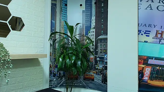 Snapshot of Naughty_Kittenm chatting on 03-08-25, 10:32 Naughty Kittenm online show from 03-08-25, 10:32