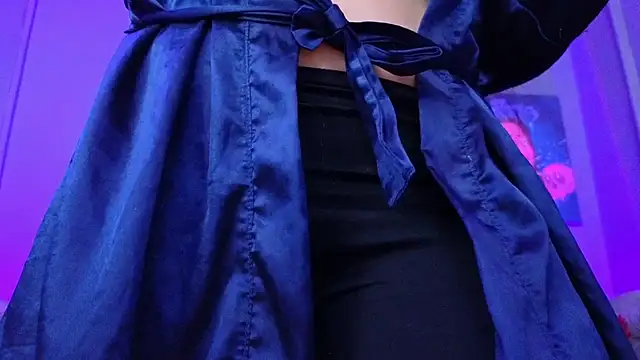 Snapshot of Julieta_Russell chatting on 02-01-25, 12:58 Julieta Russell online show from 02-01-25, 12:58