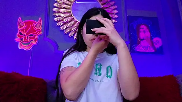 Snapshot of Julieta_Russell chatting on 03-07-25, 01:40 Julieta Russell online show from 03-07-25, 01:40