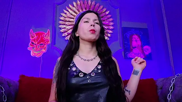 Snapshot of Julieta_Russell chatting on 03-07-25, 04:44 Julieta Russell online show from 03-07-25, 04:44