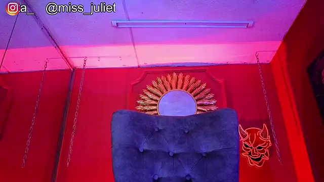 Julieta Russell online show from 07-28-26, 02:46