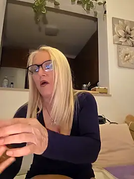 kikkastar online show from 03-03-25, 07:28