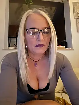 kikkastar online show from 03-20-25, 08:29