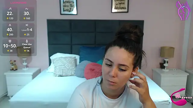 Snapshot of MadisonJenner chatting on 09-28-25, 11:48 MadisonJenner online show from 09-28-25, 11:48