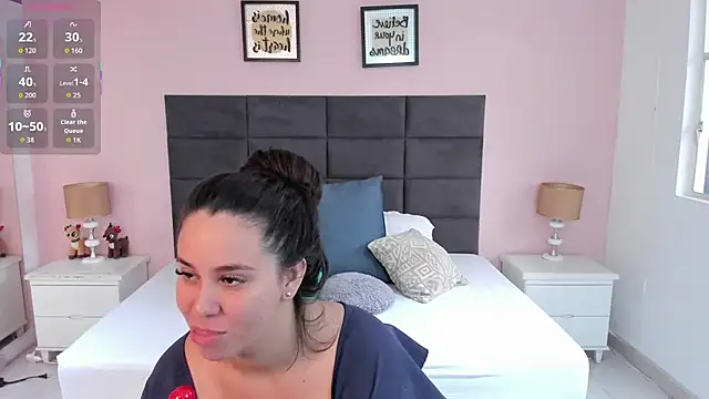 Snapshot of MadisonJenner chatting on 12-15-25, 01:37 MadisonJenner online show from 12-15-25, 01:37