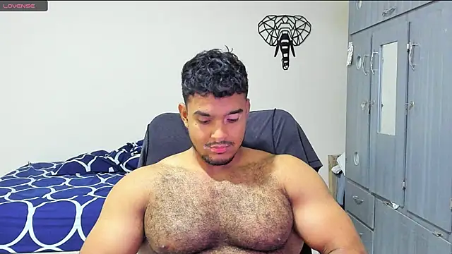 Big furry bear13 online show from 12-11-24, 05:00