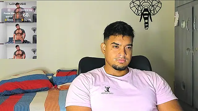 Big furry bear13 online show from 12-22-24, 11:00